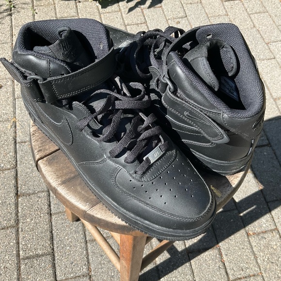 Nike Air Force Ones Size 12 - Picture 2 of 5